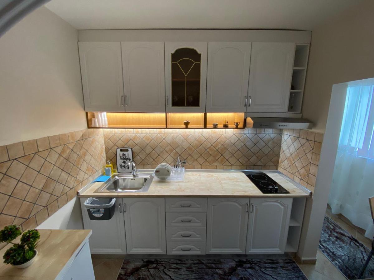Lucas Apartment 2 Τίρανα Εξωτερικό φωτογραφία